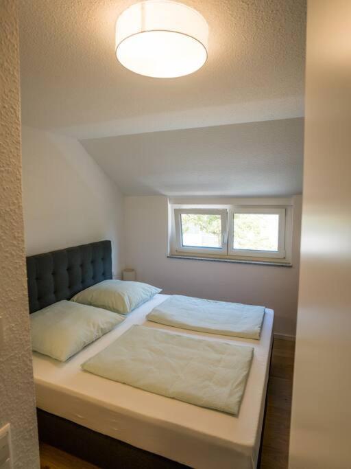 Ferienwohnung Weissach Bagian luar foto